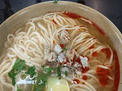 -亮亮面馆(经六路店)