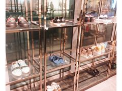 -Gucci(首创奥特莱斯店)