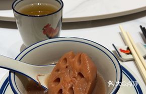 Saltwater and Freshwater Rice Noodle Lotus Root Stew