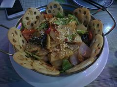 -苏莱特色牛骨滩羊手抓馆(长城东街总店)