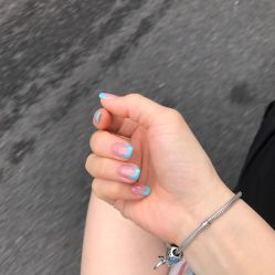 -花岐款式专研健康美甲沙龙