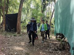 -东湖小天池真人CS彩弹野战基地