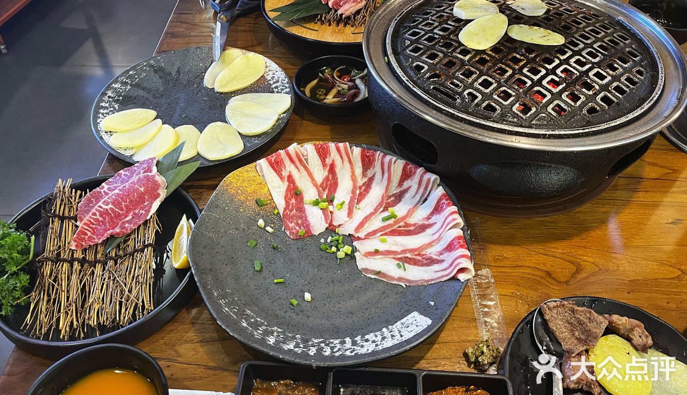 主要是菜品非常的新鲜而且价格也合适 真的是物美价廉