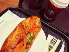 金枪鱼三明治-星巴克臻选(南京艾尚天地店)