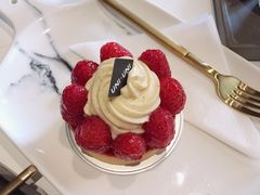 -UNI UNI(环亚凯瑟琳店)