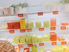 -钢管厂五区小郡肝串串香火锅(人民广场店)