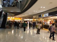 -东荟城名店仓