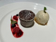 -Mogul Eatery·大亨餐酒馆