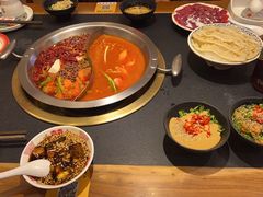 -沸炉重庆老火锅(军事博物馆店)