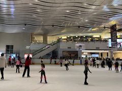 -冰纷万象滑冰场(沈阳万象城店)
