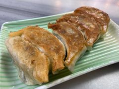 鲜肉韭菜煎饺-芬芳甜品(同福路店)