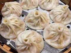 -莱莱小笼·乔艾