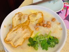 荔湾艇仔粥-点都德(龙之梦店)