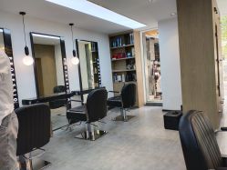 -诗悦发型烫染SALON
