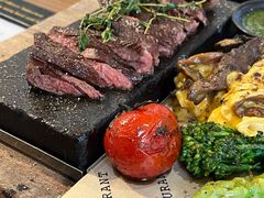 -Mark&Mars Restaurant