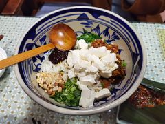 豆花米线-蜗牛小馆醉乡民谣云南菜(惠新西里店)