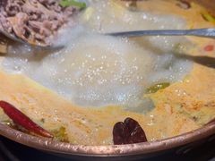 -洱火云南酸菜牛肉火锅(石景山当代商城店)