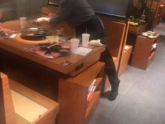 -呷哺呷哺(普陀乐购真北店)