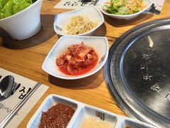 -唯成•韩国炭火烤肉 유성고기