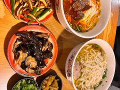 -矮子粉店1985·长沙米粉(湘春路店)