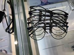 -沫芮眼镜·蔡司·依视路·尼康明月(大融城店)