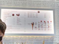 -VENCHI 闻绮(北京国贸商城店)