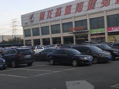 -健龙森俱乐部·游泳·健身·羽毛球综合体育馆