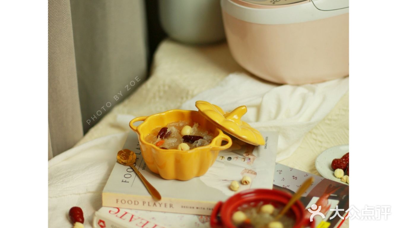 Zoe小厨房 | 懒人必备电饭煲滋补养颜红枣银耳莲子羹