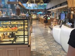 面包甜点陈列柜-La Sauce法意餐厅