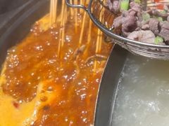 -两三事小郡肝串串香火锅(桂庙店)
