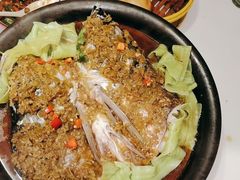 -蜀香格格•剁椒鱼头(龙西店)