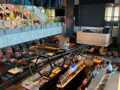 -The ROOF (通盈中心店)