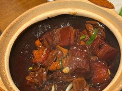 乔街招牌红烧肉-乔街深夜食堂·台州菜·高压锅生蚝(杭州总店)