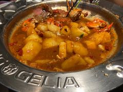 -胖哥俩肉蟹煲(石家庄长安万达店)