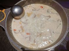 -煲宫猪肚鸡(昆山金鹰国际购物中心店)