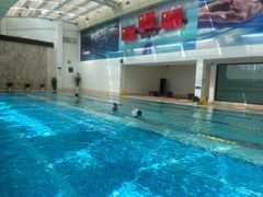 -七彩阳光游泳俱乐部(江北远洲店)