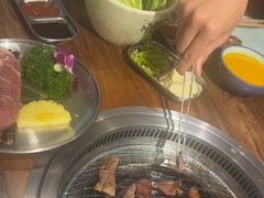 -明洞阿姨·韩式酱蟹烤肉·创意料理(三元桥店)