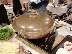 -鲜入围煮花胶鸡海鲜火锅