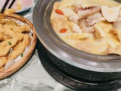 -披云云小馆·味道江湖(姚家园万象汇店)