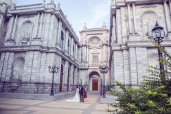 欧美时尚-巴黎婚纱摄影工作室