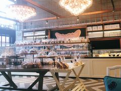 面包甜点陈列柜-牛角村(大族广场店)