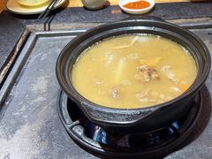 -有一锅·野生菌黑山羊腊排骨火锅(古城北门店)
