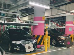 -白玉兰广场停车场