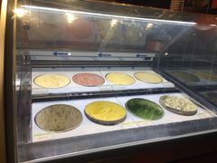 -亚马逊环球美食百汇(新城吾悦广场店)