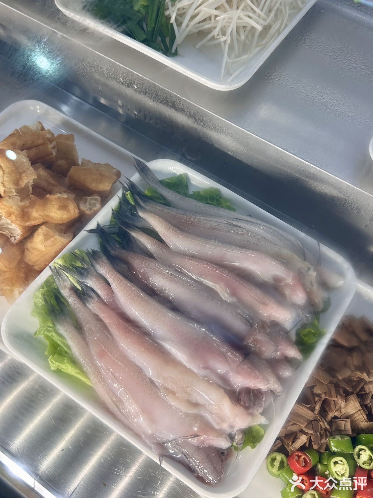 秋天带上心爱的Ta来享受烤鱼的味蕾体验~