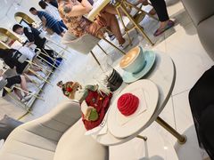 -Fridi Patisserie Cafe