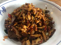 -湖南码头·地道岳阳美食·湘菜(魏公村店)