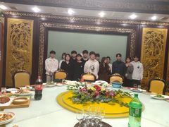 -皇宫大酒店