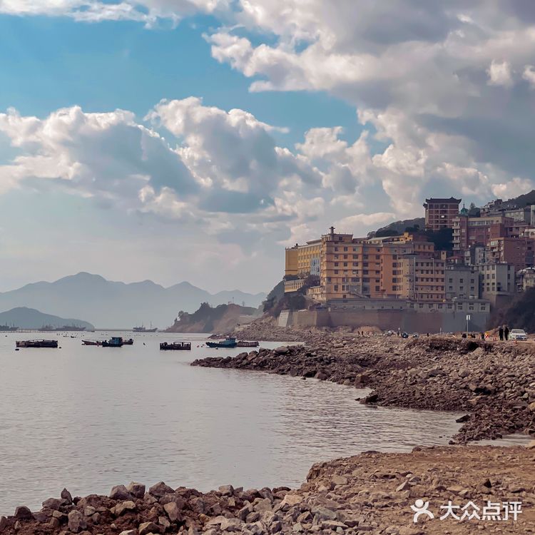 福建霞浦｜下尾岛海边洞穴🌅追日落的少年