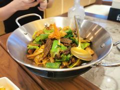 枞菇炒肉-渔语鱼新川菜Bistro(万象天地店)